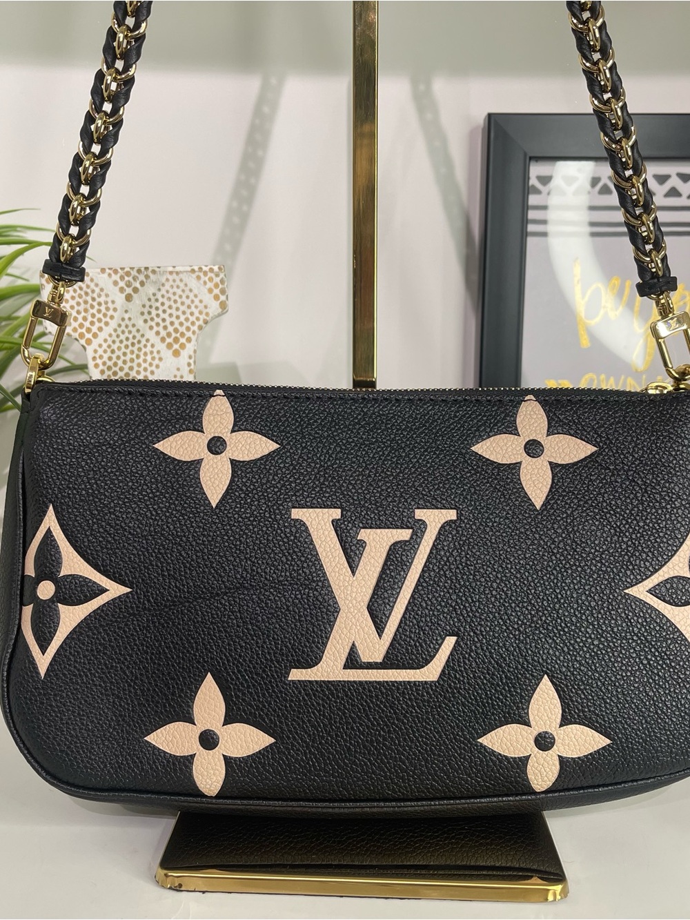 Louis Vuitton Black & Cream Large Monogram Chain Pochette - Picture 3 of 9